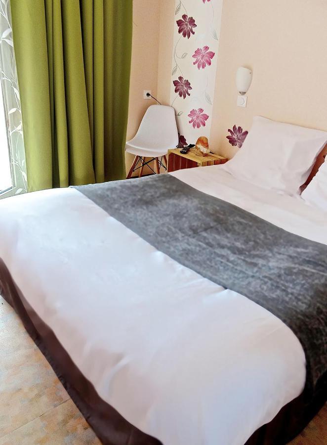 Hotel Du Cote De Chez Sam Andelaroche Exteriér fotografie